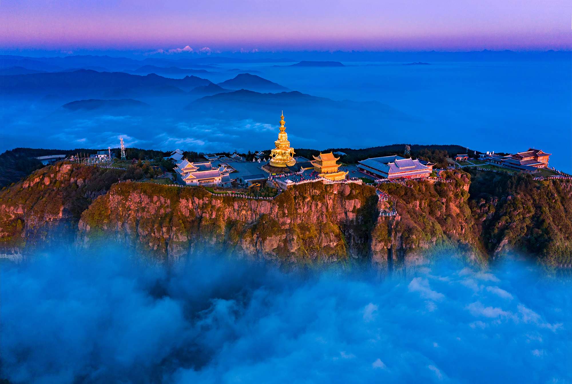 Travel destination highlights 5